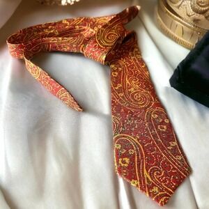 Vintage Minar Tie 100% Silk Paisley Patter Fall Colorway Import India